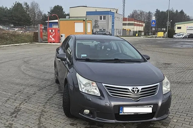 samochody osobowe Toyota Avensis cena 25678 przebieg: 251000, rok produkcji 2011 z Gdańsk